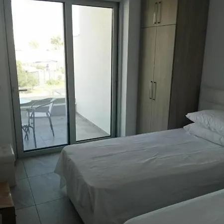 Aparthotel Christopher's Sandy