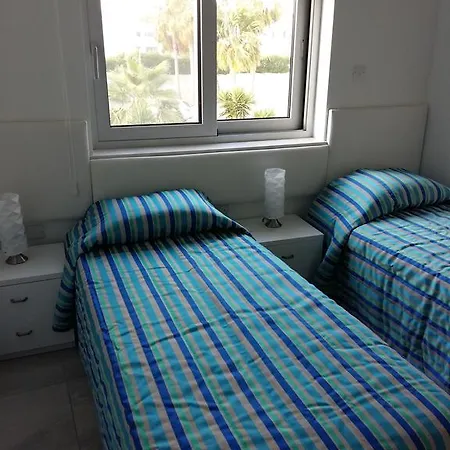 Aparthotel Christopher's Sandy *